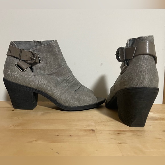 Grey open toe booties - Picture 2 of 4